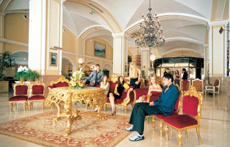 KREMLIN PALACE HOTEL