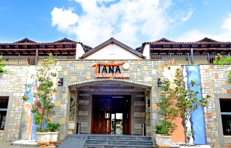 Tiana Beach Resort