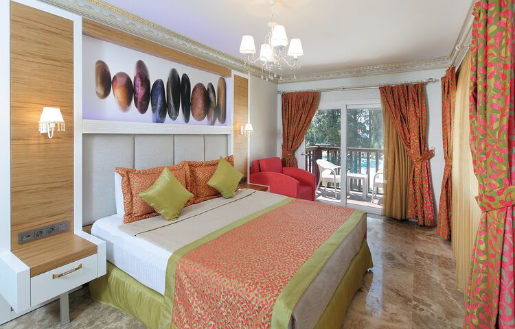 Camelot Boutique Hotel