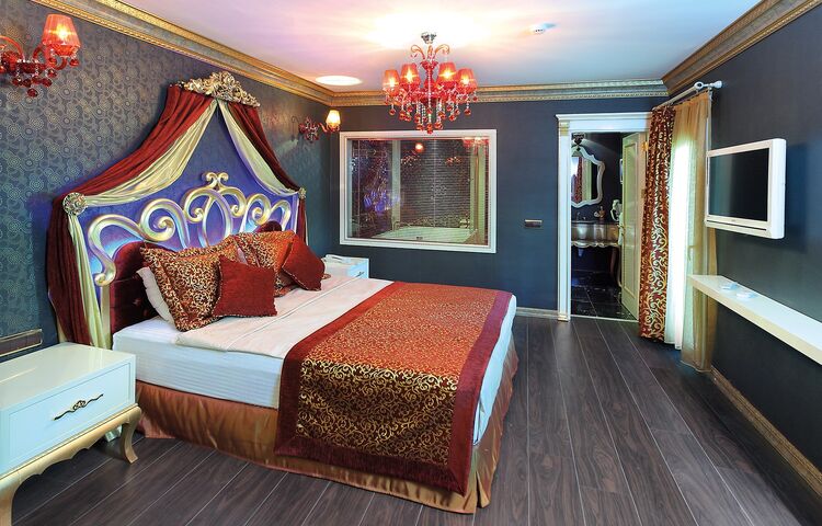 Camelot Boutique Hotel