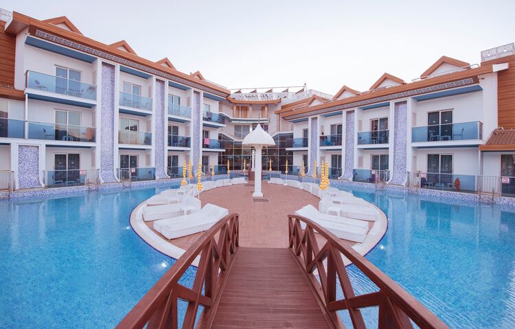 Ocean Blue High Class Hotel